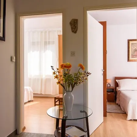 Apartament By The Sea Okrug Gornji, Ciovo - 27727 *